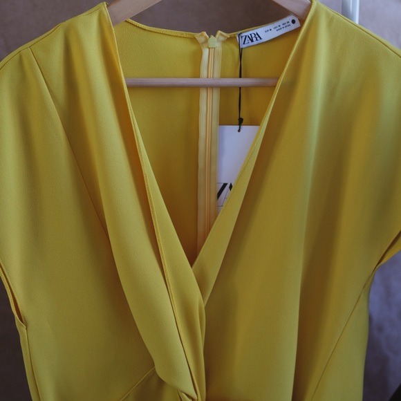 ZARA Yellow Draped Knot Blouse NWT - Bold & Chic! - Picture 4 of 4